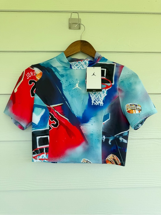 Jordan Tops - Nike Jordan Women’s Graphic Crop Top Basketball Print Tight Fit Size M